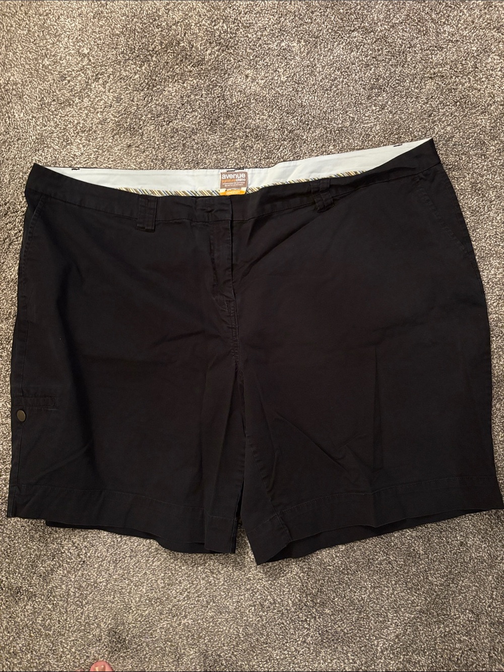 Avenue Black Casual chino Shorts women’s plus size 24